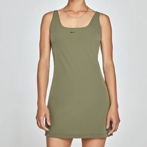 Nike Bliss Luxe Dress Active Women’s MD